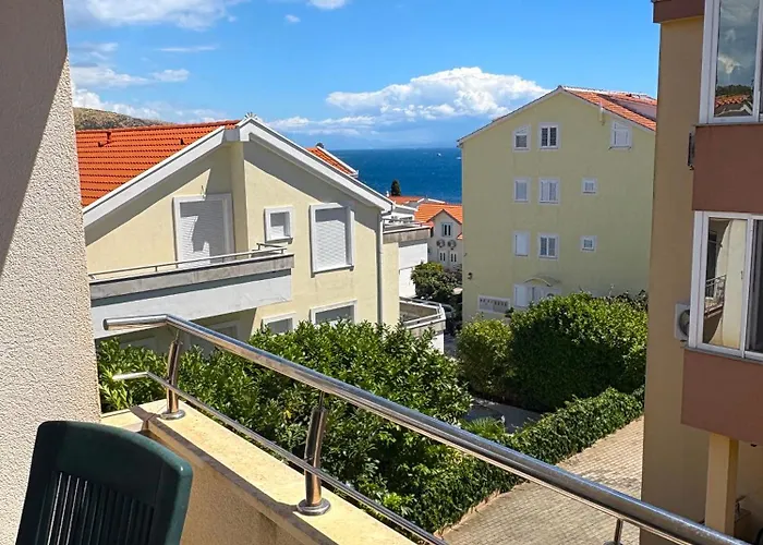 アパート Sea View Ciovo トロギール
